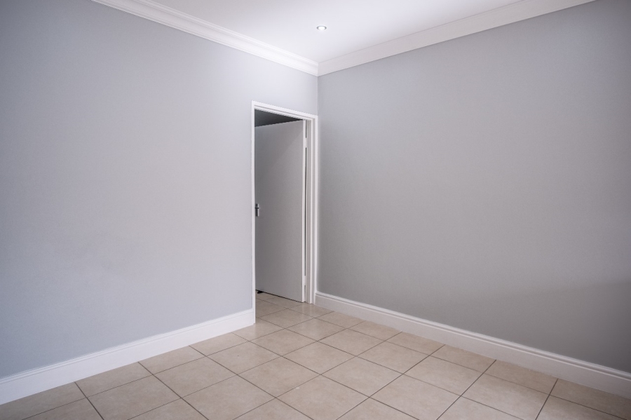 To Let 3 Bedroom Property for Rent in Crawford Western Cape